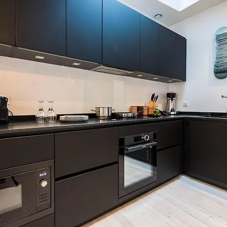 Апартаменты L'atelier Keyweek Vintage Duplex With Parking Center *